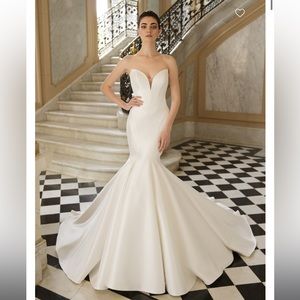ELYSEE Toussaint Wedding Gown NEVER WORN